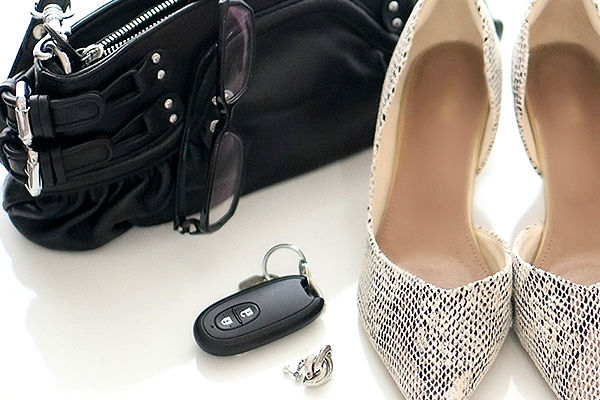 靴やバッグの消臭サービス